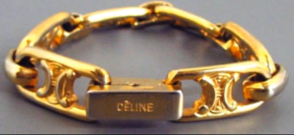 CELINEセリーヌ　松村北斗着用 ブレスレット　マカダム　トリオンフ　ゴールド ⵗ ﾒﾓ ⵗ on X: 