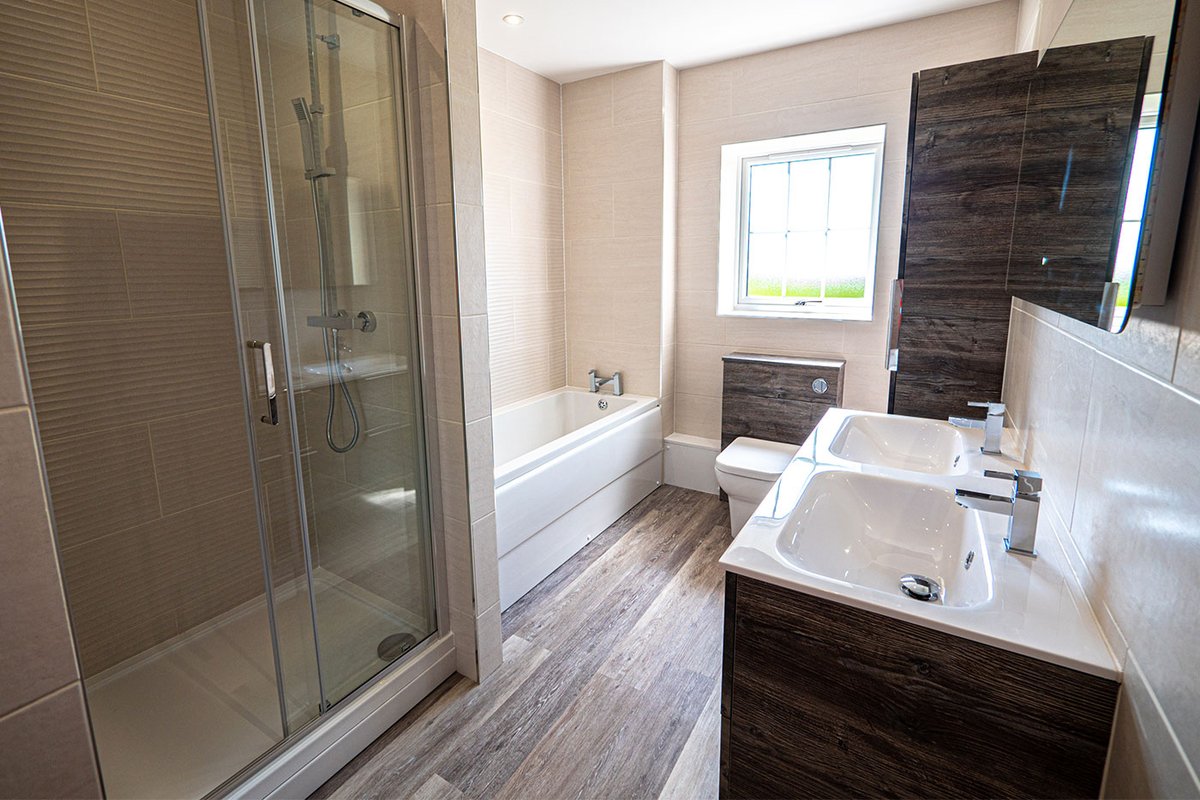homesbystirlin's tweet image. Want to have a look around this stunning Wickenby home on Lodge Lane? 🏡

Take a virtual tour here 👉 bit.ly/2Xyj2Dr

There's now only 1 Wickenby home left on Lodge Lane in Nettleham - see details here: bit.ly/TheWickenby

#5bed #familyhome #newbuild #lincolnshire
