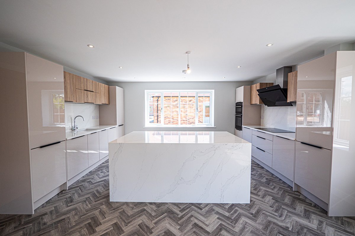 homesbystirlin's tweet image. Want to have a look around this stunning Wickenby home on Lodge Lane? 🏡

Take a virtual tour here 👉 bit.ly/2Xyj2Dr

There's now only 1 Wickenby home left on Lodge Lane in Nettleham - see details here: bit.ly/TheWickenby

#5bed #familyhome #newbuild #lincolnshire