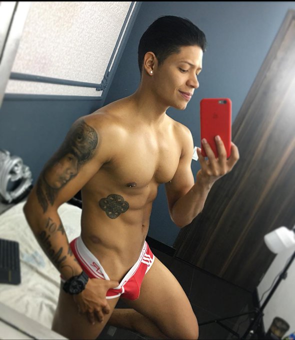 Its time to share together!  Join me #online here ⬇️⬇️ https://t.co/KT7FhB4Go1  @BigCocksDaily @onlyXXXguys<a href="/tag/online"class="tags">#online</a>