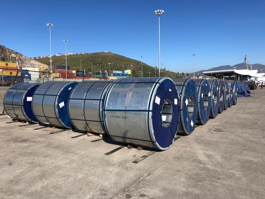 FidelMurilloGO's tweet photo. En el muelle API1 del @portofensenada, atracó el BM FENGNING, procedente del puerto de Los Ángeles, para descargar 6,793 tons de bobinas de lámina
Los consignatarios son 5 empresas establecidas en el region noroeste del país
#MovimientoPortuario https://t.co/UNU7ymCaVn