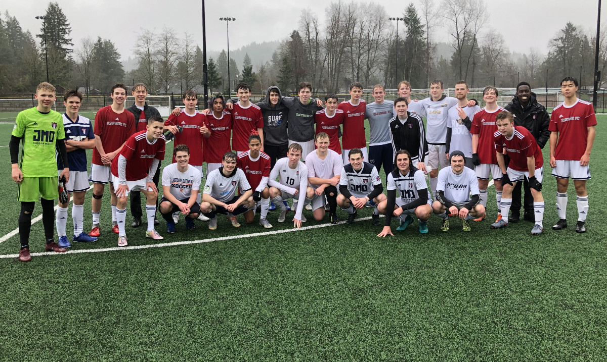 EastsideFC's tweet photo. Coach Derek’s B00 Blue Alumni came back to Preston to prepare B03 ECNL for the upcoming National Showcase in Florida next week.  #efcproud #boysecnl #teamwork #efcfamily https://t.co/VLOMXkYvKZ