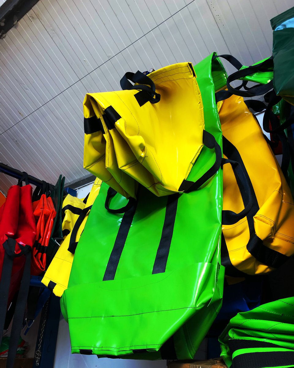 PinpointBags tweet picture