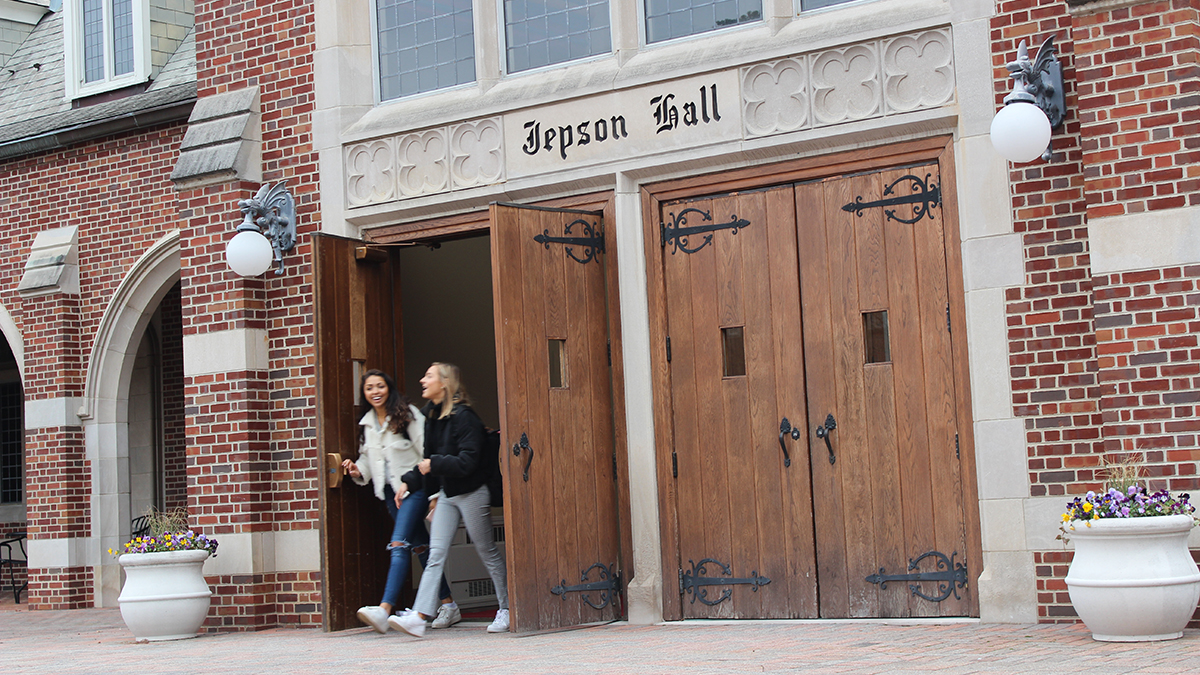 JepsonSchool's tweet photo. Our #Spiders are back! Happy #FirstDayOfSemester! π·οΈπ https://t.co/ds7pEtHnfI