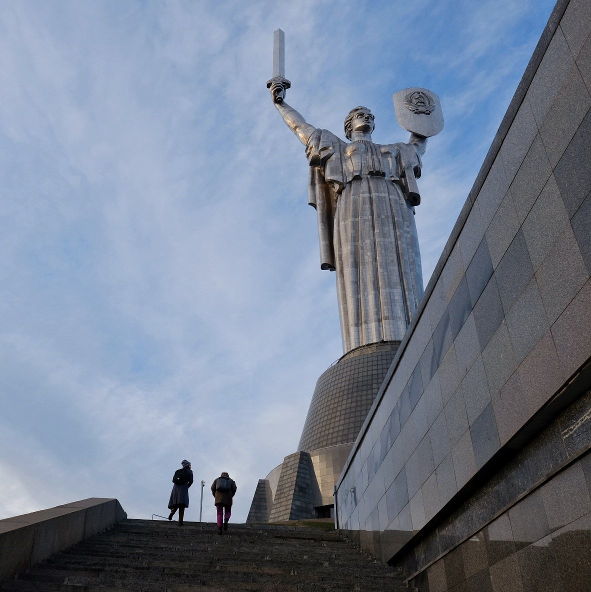 yomadic's tweet image. Kyiv today was very Soviet-era, if you know where to look. #kyiv #sovmod