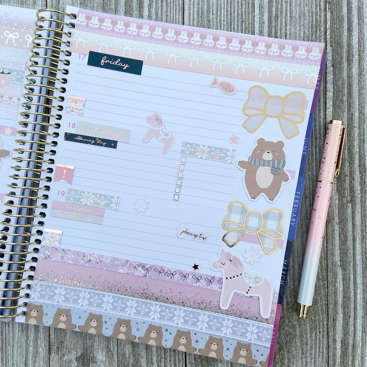 thepolishedp's tweet photo. Obsessed with this week’s spread 💕🧸 These beautiful washi and stickers are from simplygilded 🎀 It’s the perfect chic wintery simple spread for January! Love it! Have you planned your week yet? #simplygilded #simplygildedwashi #simplygildedstickers #thepolishedpursuit https://t.co/MjRFyGYSqF