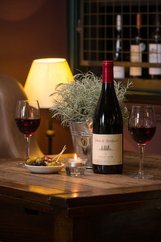 VictoriaOxshott's tweet photo. How better to celebrate making it to the end of a Monday than with our BYO night?! Grab a bottle and come to join us! 🍷 https://t.co/JUD7VtmOHq https://t.co/mNS8swlbBi