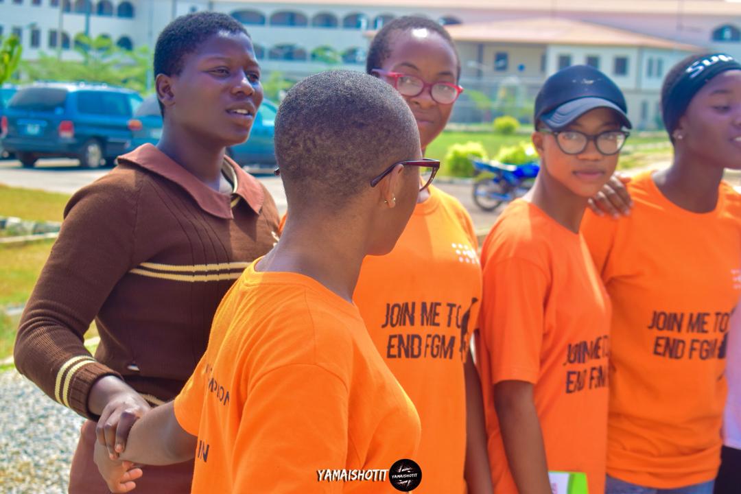 mzyhung's tweet photo. #girlchild #joinmetoendfgm #endfgm #endcuttinggirls #girlsatease #smskillsforgirls #cutmenot #valuefemalenetwork #VFN #osogbogovernmenthighschool #genderbasedviolence #iamagirlnotafailure #itsmygendernotthemeasureofmystrenght #publichealth #Nov29 https://t.co/VZIDdp8IVm