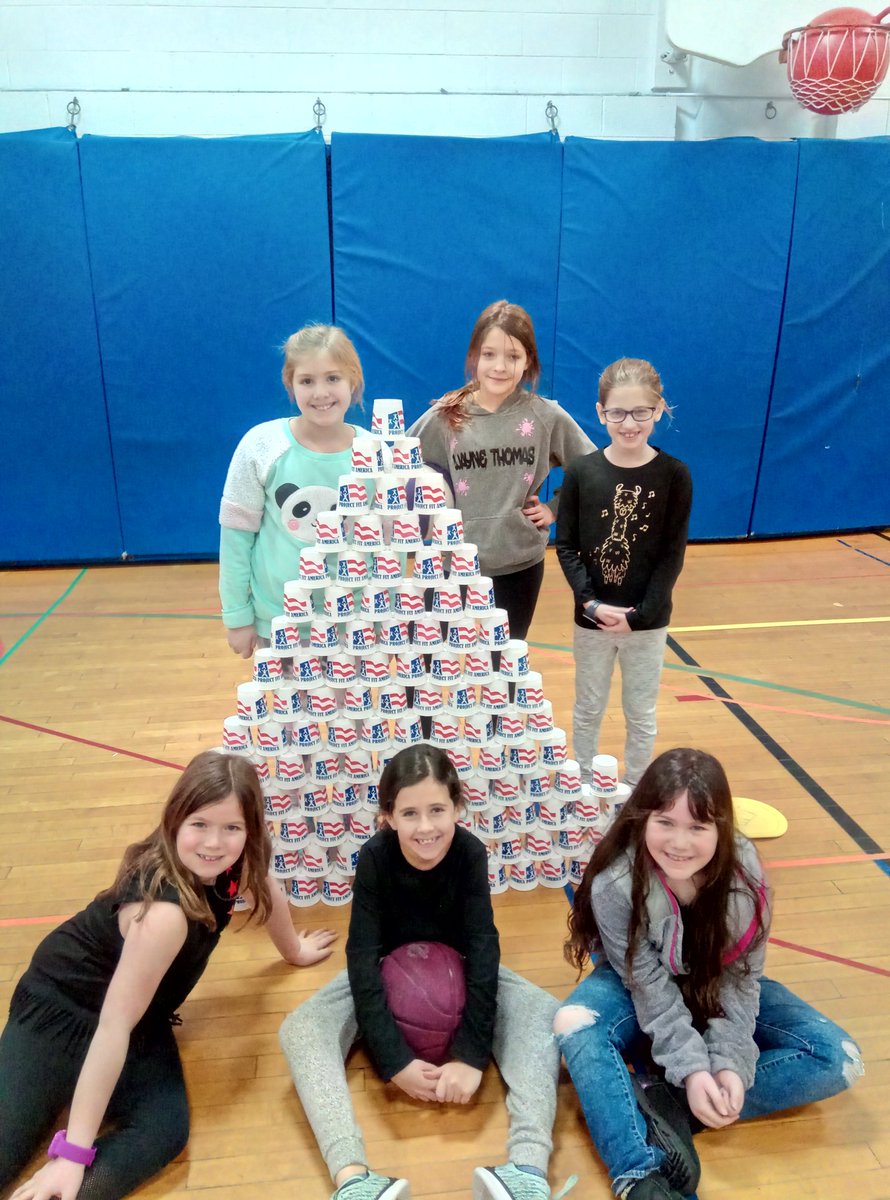 WTPEW's tweet photo. Building dribbling skills, cardiovascular endurance, and cup towers by dribbling a lap and earning cups #wt112 https://t.co/UDflAXpq3l