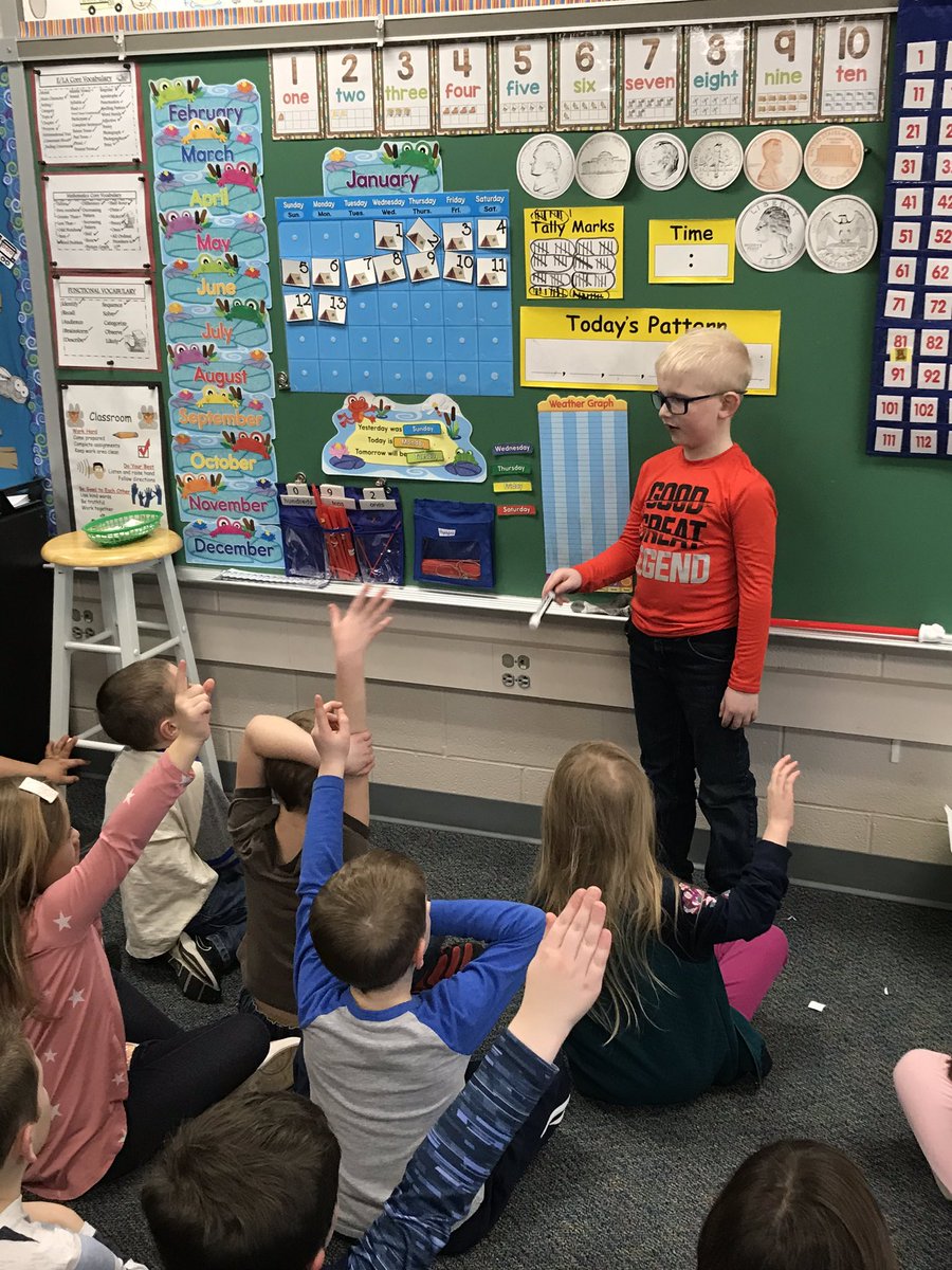 MrsWeldy's tweet photo. Rkkyer leading us in calendar math today! #bhesbettertogether https://t.co/QROZopjYux