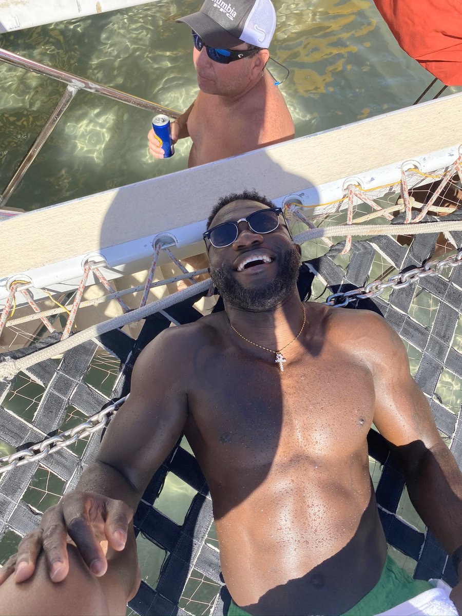 jtoby20's tweet photo. Take me back to Antigua. Island life was amazing. #Antigua #IslandLife https://t.co/Rp9oYYAgwU