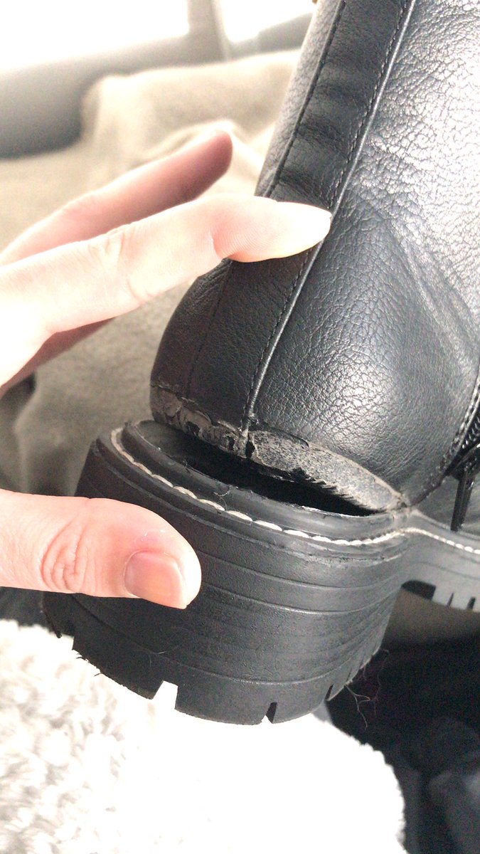 CaityBx's tweet photo. Couldn’t wait for my new boots to arrive and this is what gets delivered thanks @riverisland https://t.co/cM0cmSerGj