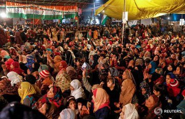 rkbnow's tweet image. 🇮🇳And then there is #ShaheenBagh
🇮🇳Echoing to the chants of Sarva Dharma prayer this is the NEW HOPE
🇮🇳If idiots screeching Islamist slogans were destroying #IndianUnity kids at Shaheen Bagh are strengthening it in a way that’s AWESOME!
🇮🇳Well done Girls and Boys!
🇮🇳Well Done!