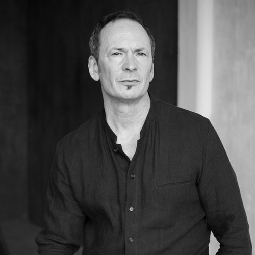 pdepoesia's tweet photo. Tres poemas de Forrest Gander en traducción de Ricardo Cázares:

https://t.co/28GH3dXsQm https://t.co/mIV4zPWOQn