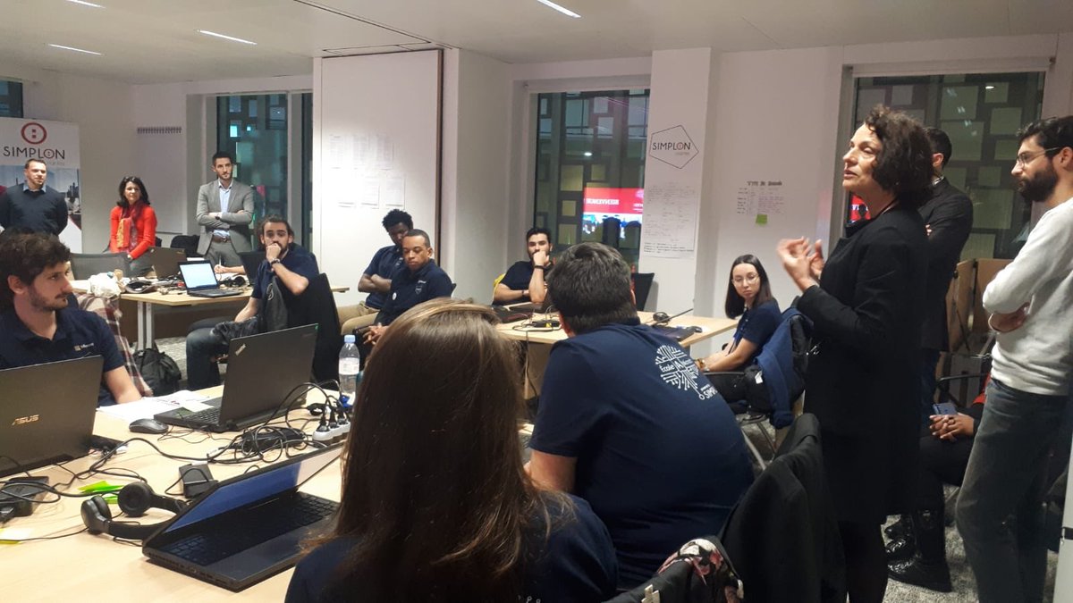 CAAtlantVendee's tweet photo. La première promotion de cette école #gratuite et #inclusive porte le nom de "Promotion Crédit Agricole Atlantique Vendée" 🤩
#EcoleIAMicrosoft powered by @SimplonNantes @microsoftfrance https://t.co/FozIK2M0ZO