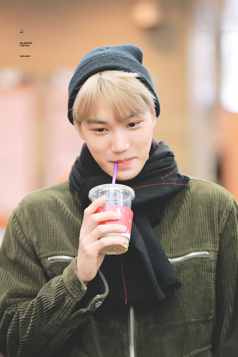 EXOfanbase_Int's tweet photo. HPBD to our precious Nini 🎂🎊🎉🎁🎈

EXO-L wish you to always fill with happiness and always be healthy. Thanks for your hard work &amp; for being a part of EXO. Hope you will continue to be successful in everything you do❣️

#OurHappinessKAI
#2020KAIDAY
#HAPPYKAIDAY 

@weareoneEXO https://t.co/BpSOkxOwUJ
