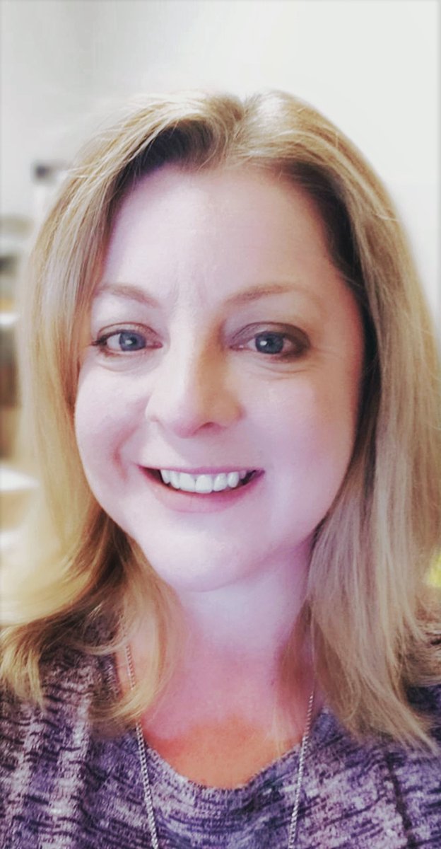 Happy Monday! We would like to start the week off by giving a big thank you to one of our wonderful patients Staci! We love seeing your bright smile in our office and look forward to your visits.