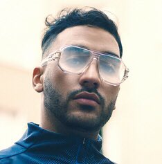 Kulturlesite_'s tweet photo. 🚨Gambi x Heuss l’Enfoiré le 17 Janvier ! https://t.co/DvpdyK3YcG