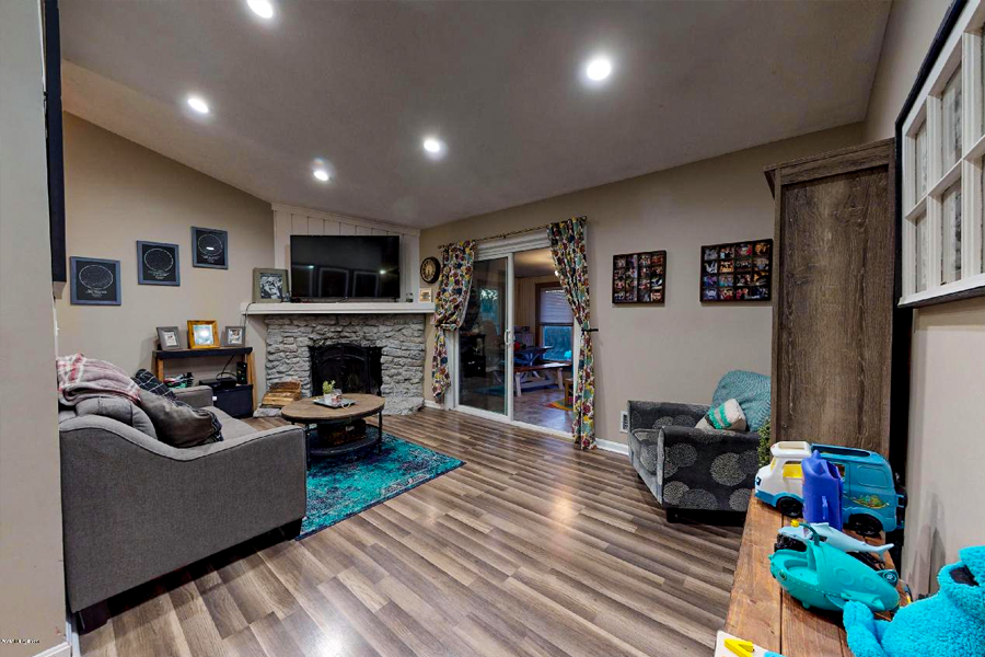 HommatiNetwork's tweet photo. 4402 Taft Ct, Louisville, KY 40299

Experience this house in 3D @ https://t.co/bCDxMmwvui

#Hommati #LouisvilleKyRealtor #KentuckyHomes #RealEstateKY #LouisvilleKYRealEstate #LouisvilleKYRealtor https://t.co/yXFlthxyjU