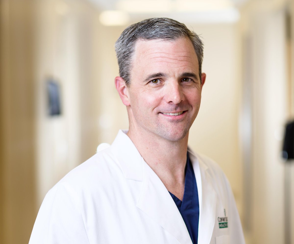 ConwayRegional's tweet photo. "If I were going to have my knee replaced, this is the way I would choose to have it done," says Dr. Grant Bennett, orthopedic surgeon with @ConwayOrtho. Dr. Bennett performs joint replacement procedures with the Mako Robotic-Arm. Learn more: https://t.co/Ms0TrBWt4J https://t.co/O4moxBiuDG
