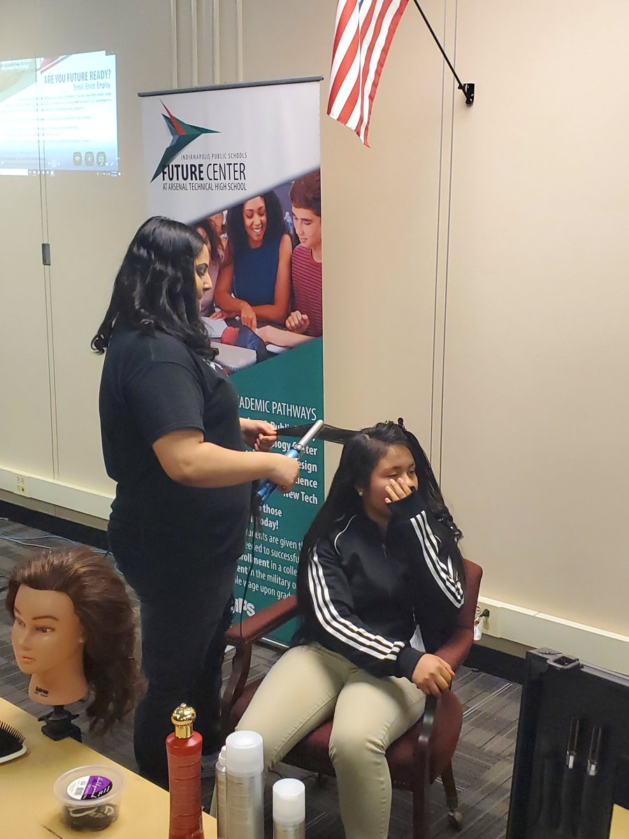 Middle school students exploring choices for high school <a href="/ArsenalTech/">ArsenalTech</a>