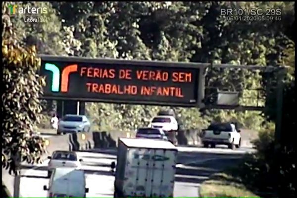 MPTrabalho's tweet photo. Férias: MPT, PRF e Arteris orientam turistas a denunciar casos de trabalho infantil na alta temporada em Santa Catarina
#Disque100
#MPTPardal
#ProtejaBrasil
📱https://t.co/Ie9m6Ql5VL https://t.co/ZbC0cqW3OM
