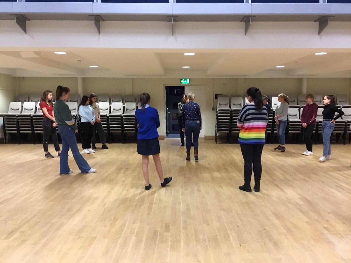 Tormead_Drama's tweet photo. Fantastic Upper School Drama Beacon Challenge on ‘Developing a Character’, led by Samantha Swanborough today. It was lovely to see Drama stalwarts mixed with less regular performers working on scenes together and all gaining skills in presenting to an audience. @DramaBeacon https://t.co/YMsqHUWKUq