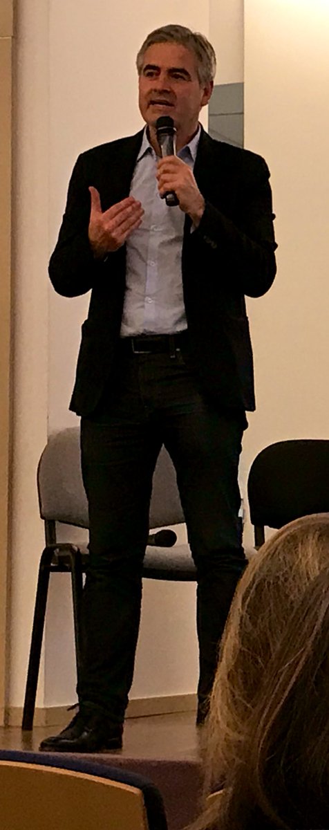 isabelle_blin's tweet photo. Intervention de Marc Obéron du festival « du temps presse ». Trouver des films qui aide à construire le futur! Retrouvez le Les 25 et 26 janvier: village à côté de Gare de Lyon! #FemmesCop25 https://t.co/oNtY2Cthh9