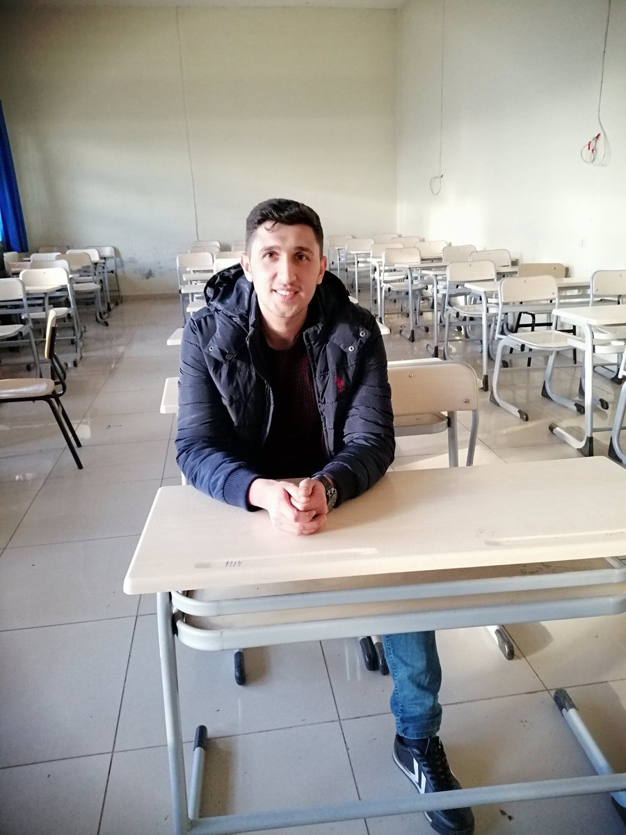 HsnnYldrm_1905's tweet image. Neler geçti neler bu sıralarda geçmiş iyide olsa kötüde olsa hatırlayınca hep güzel 😊 #Gaziantepüniversitesi #bilgisayarprogramcılığı 🖤❤️