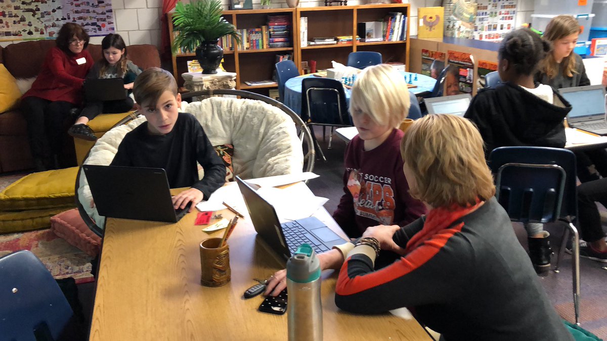 RSDGiftedEd's tweet photo. Students sharing information on Japanese culture related to shelter.  @LCounts3 https://t.co/y38dRuI7Ju