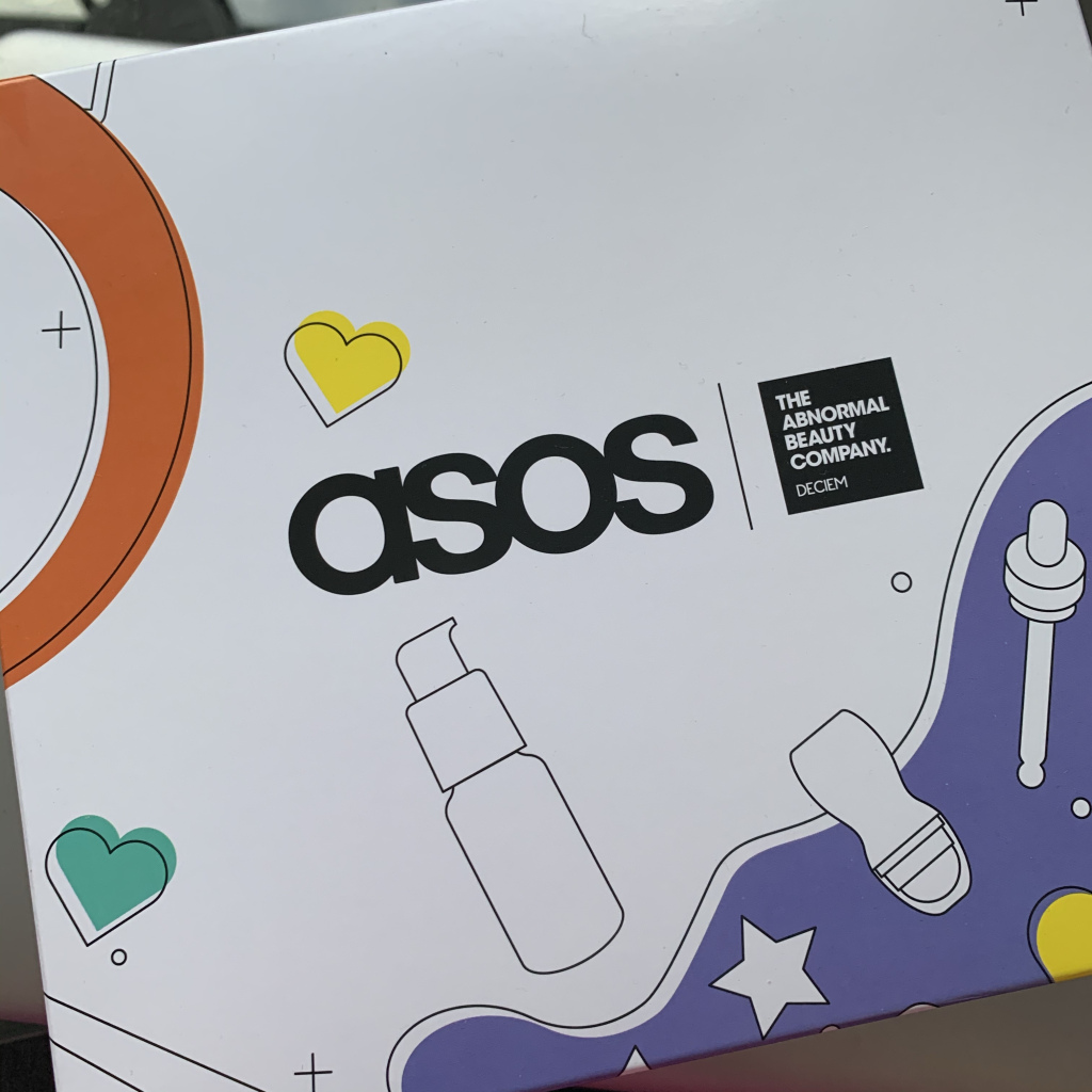 Check out the ASOS face and body box January 2020 #beautybox #skincare #skincareover30 vanessakay84.blog/2020/01/13/aso…