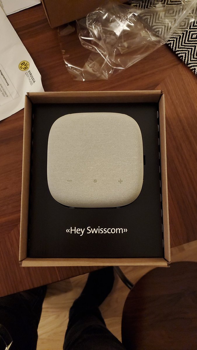 hamzza's tweet photo. Well helllooo #heyswisscom. 🎉 https://t.co/UkTNIdnhDn