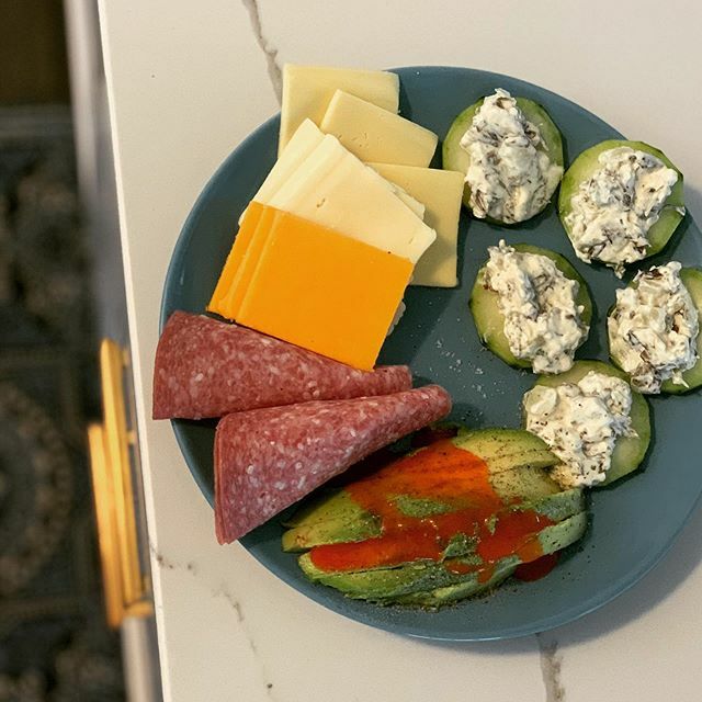 FatMomSlim1's tweet photo. Today’s installment of “my #ketolunch is better than your keto lunch”. Charcuterie. Again. #sorrynotsorry #ketomeals #ketoweightloss #ketosnacks #ketoideas #lchf #ilovecheese https://t.co/b80J9emcuq https://t.co/B6sHvk9bIJ