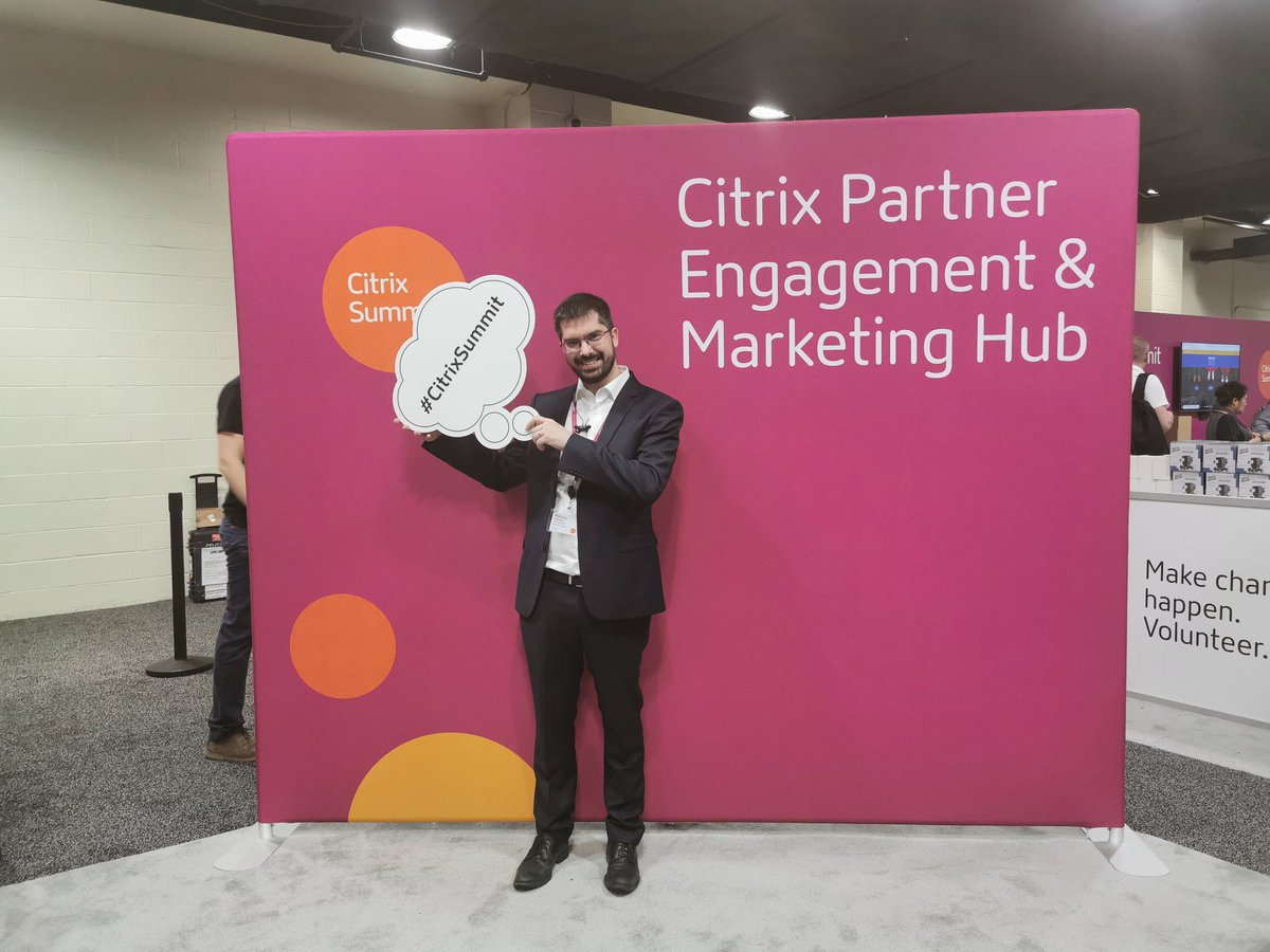MathieuPrebin's tweet photo. #CitrixSummit #citrixselfie Hey , we are here in Orlando in Summit. https://t.co/Spbae9pCtO