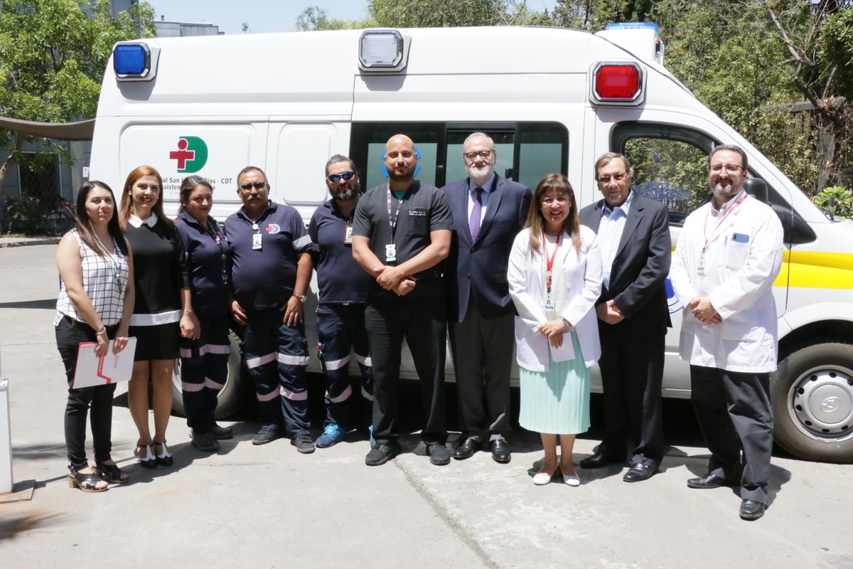 MidoriSawada's tweet photo. El @HSJDChile recibe de @UST_Santiago una nueva ambulancia destinada para nuestra urgencia. Gracias a todos, sigamos trabajando juntos.@jmanalich @ministeriosalud @SaludOccidente @pacomir @GobiernodeChile https://t.co/XPc3rBiz7p