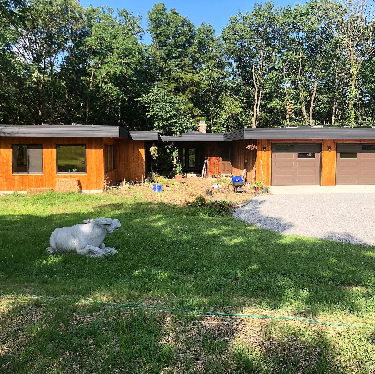 A contemporary update to a quaint south Columbia home