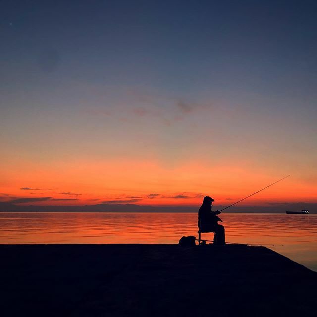 Who doesn’t want to be this guy right now?
.
.
#thessaloniki #sunset #mountolympus #shotoniphone #iphonex #photography ift.tt/3844KfA