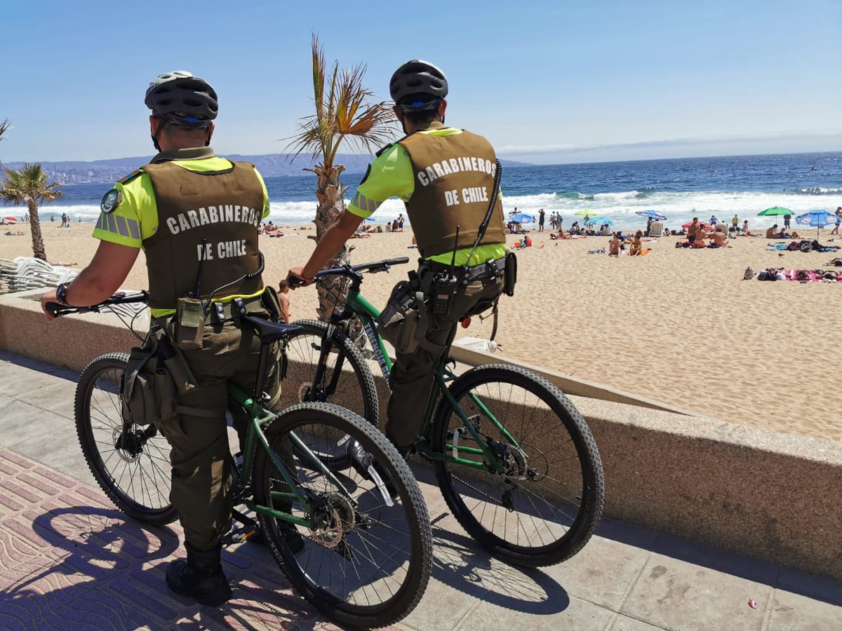 Carabineros de Chile tweet media