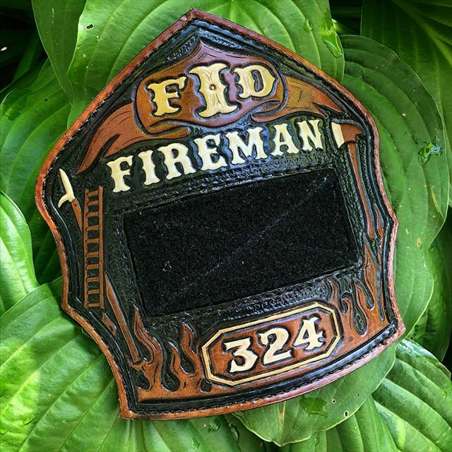 tryworksleather's tweet photo. An Indy Fire shield made to replicate his Dads front when he was on the job. TryWorks Leather Co.  Handcrafted Fire Helmet Shields of the highest quality.  Made in Maine.  https://t.co/gSE3nE8F0Z.  Visit our website or contact orders@tryworksleather.com … https://t.co/yHXfRWw97l https://t.co/w24C0gg2lT