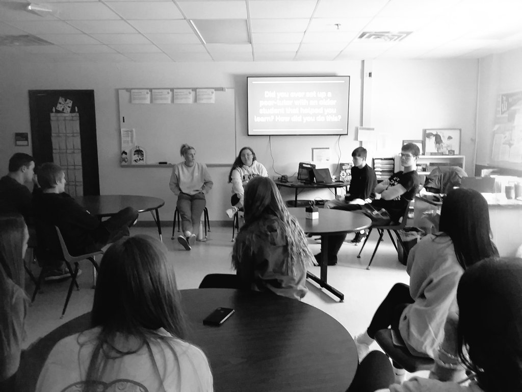 pagelteach's tweet photo. 9th grade advisories are THANKFUL to be hearing from their fabulous LINK CREW leaders about grades, studying, &amp; how 2B a great student! #kometexcellence #linkcrew2019 @KMKometsHS @KMHSGuidance https://t.co/GPzPUydFIN
