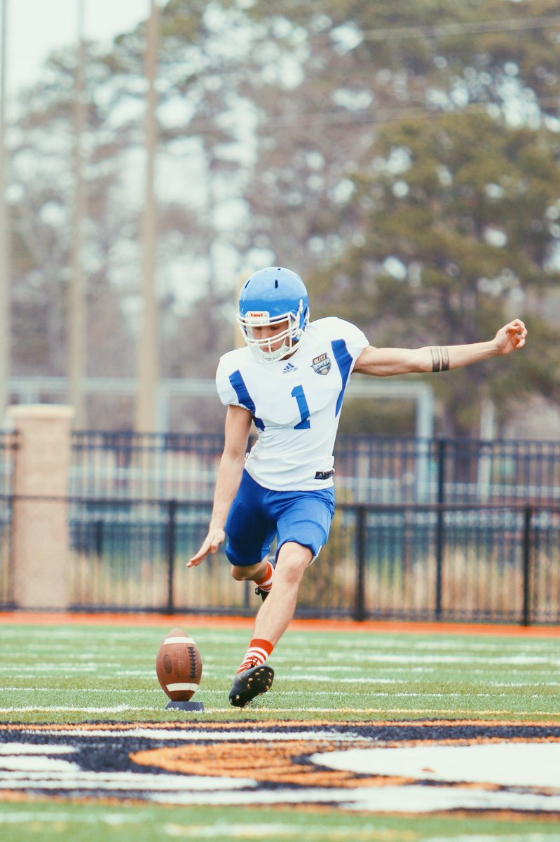 evandhayes's tweet photo. HS career done... hope I did alright🥶
2020 Blitz Border Bowl All Star
2019 North-South All Star
2019 ERT All-American
2019 4A First Team All-State (2x)
2018 First Team All-Lowcountry
3x Lowco POW Nominee
3x Game Winning Field Goals
2x School Record Holder
#1 Ranked K in 843 https://t.co/XoNMTozu0c