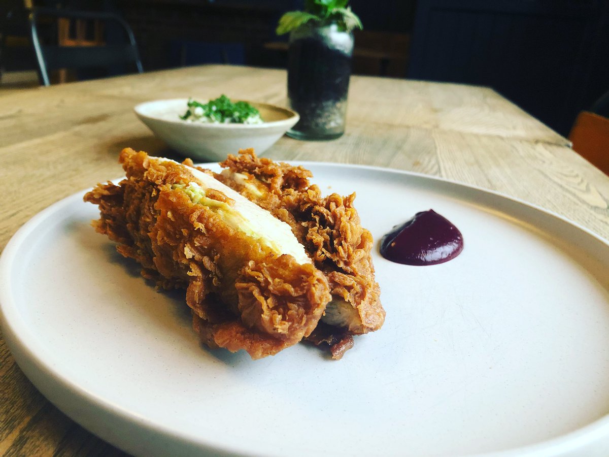 Brined, poached &amp; buttermilk fried chicken, beetroot ketchup and root veg salad, chicken fat chips #bristol #pub #friedchicken