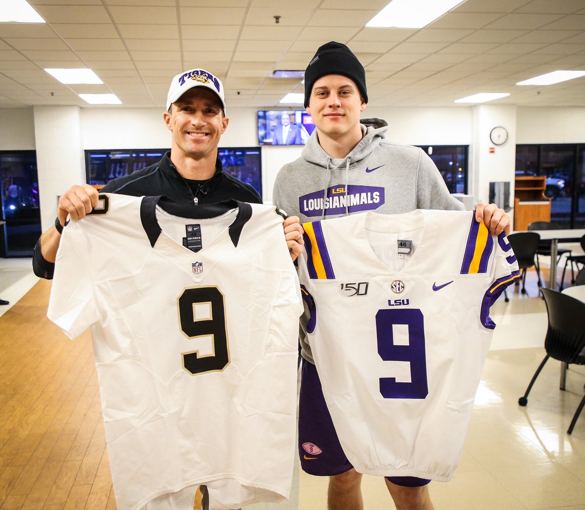 FOX Sports: NFL tweet media