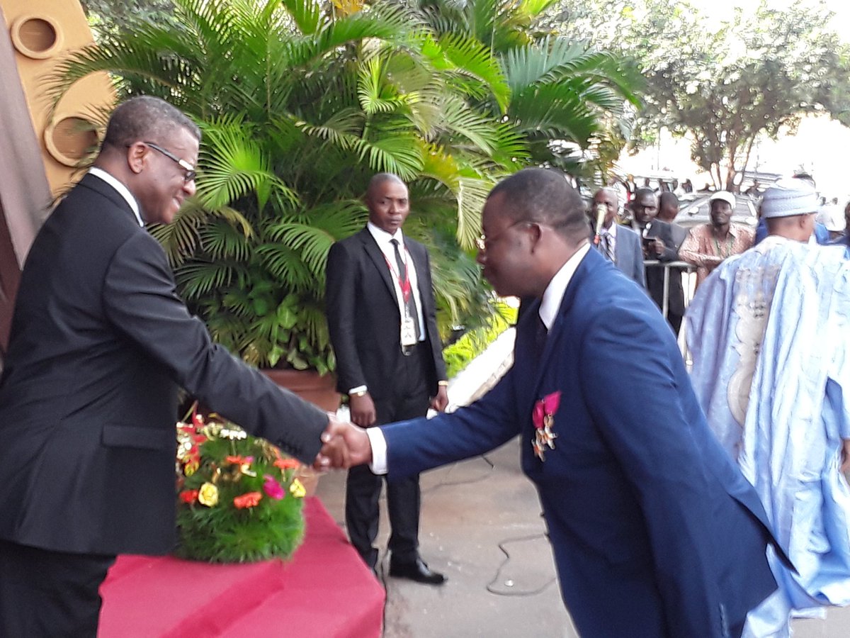 Pm237Services's tweet photo. @CameroonPm237 received New Year whishes from his staff members today and Related Services, at the #StarBuilding, with a solemn twist.
#happynewyear2020
#DionNgute
#Cameroon https://t.co/QHhlMVxH4S