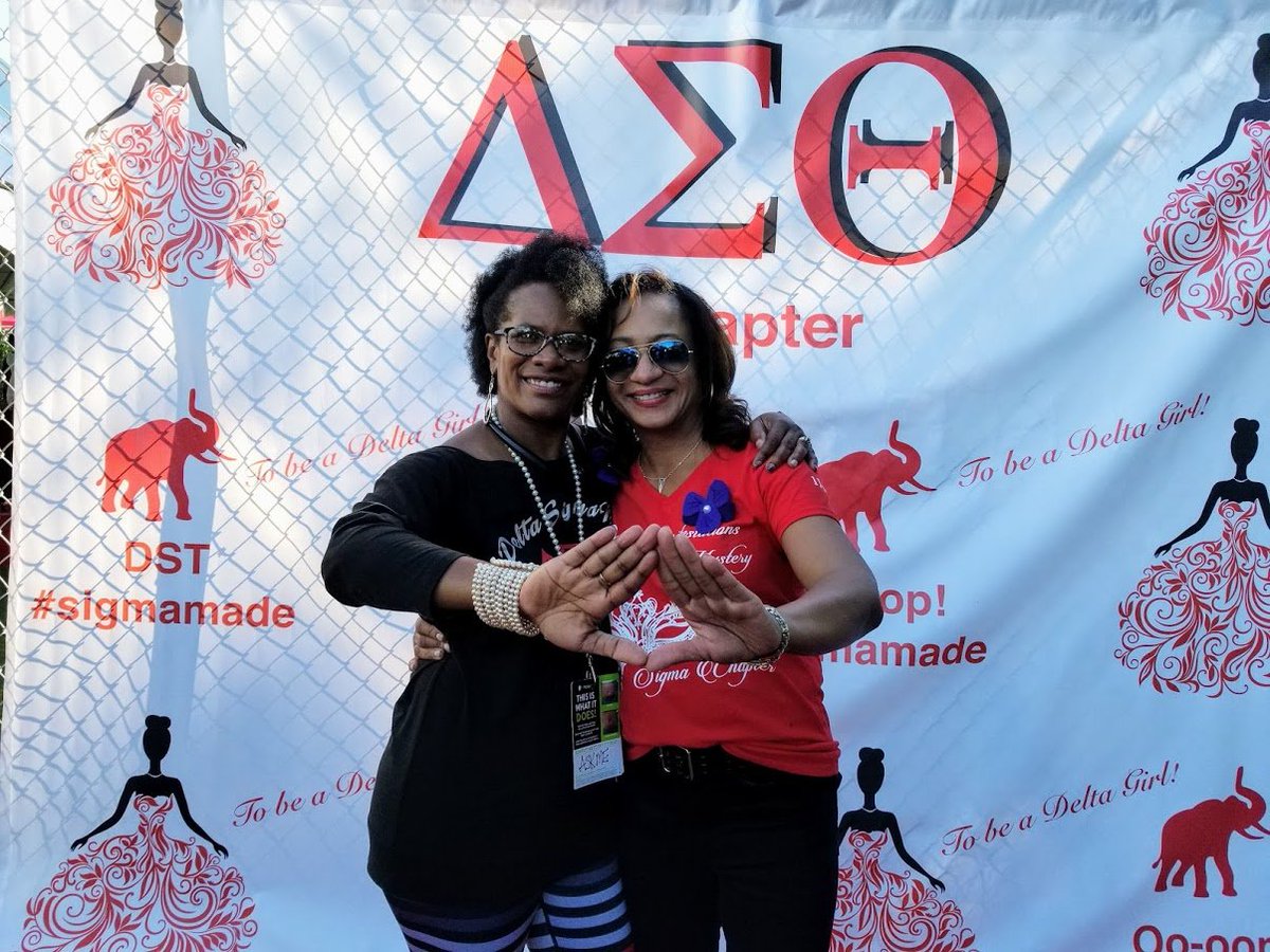 MLawsonRowe's tweet image. But if she wears that Delta symbol..... Then her FIRST love is DST #PublicService #Sisterhood #SigmaMade #Spec