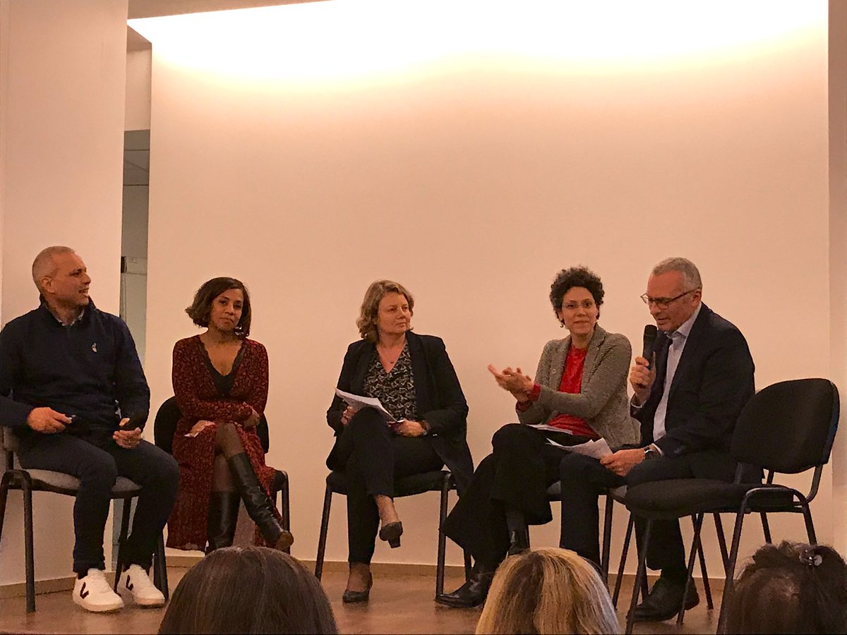 isabelle_blin's tweet photo. Sur l’impact du changement Climatique, Aurelie Dutertre D’Engie précise qu’au dessus de 4 degré, le monde n’est plus assurable ! #FemmesCop25 https://t.co/S4dFHXrPBf