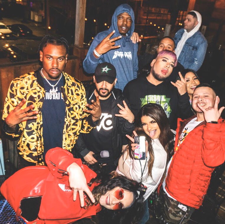 dontfollowmekaa's tweet photo. SO ICEY DRIP BOY$! ❄️❄️❄️
#FubuVibesBash #DeepEllum
#FubuPalooza #VibesTexas https://t.co/tliKV1VHl6