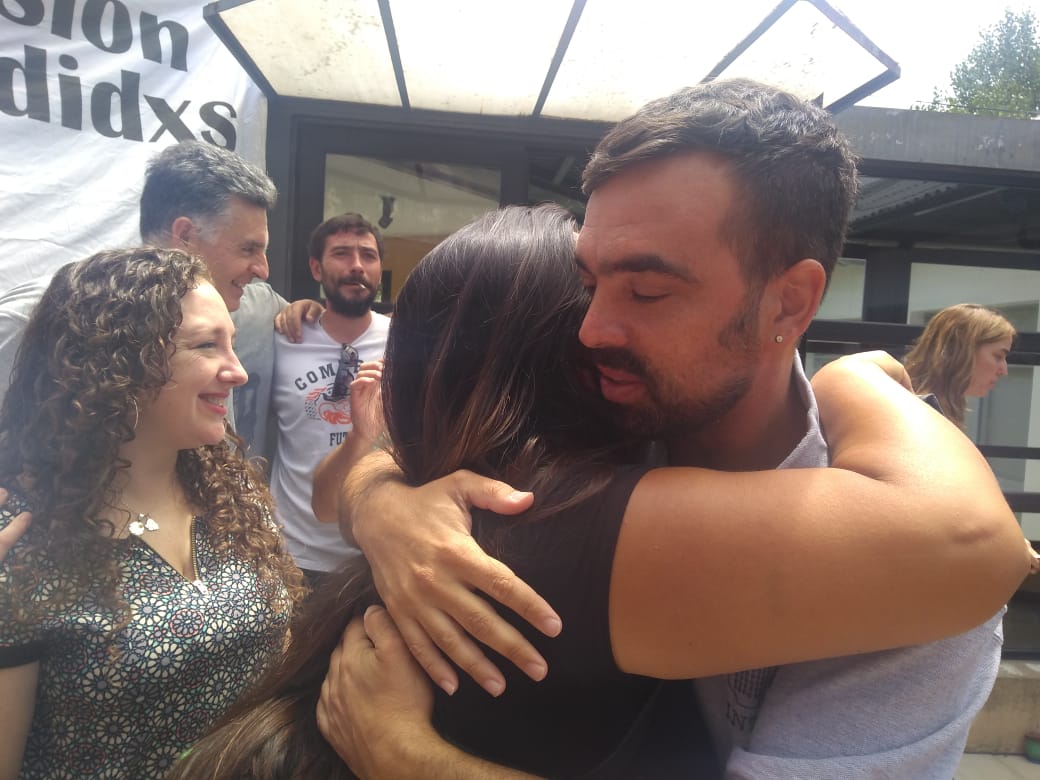 EnacomNaranja's tweet photo. Viva la lucha de lxs trabajadores del INTI! Felicitaciones a la @JIAte_Inti y a la Comisión de Despedidxs x este enorme primer paso! Todxs adentro! Reincorporación de todos los despedidxs del Enacom! https://t.co/thZSPyrHNL