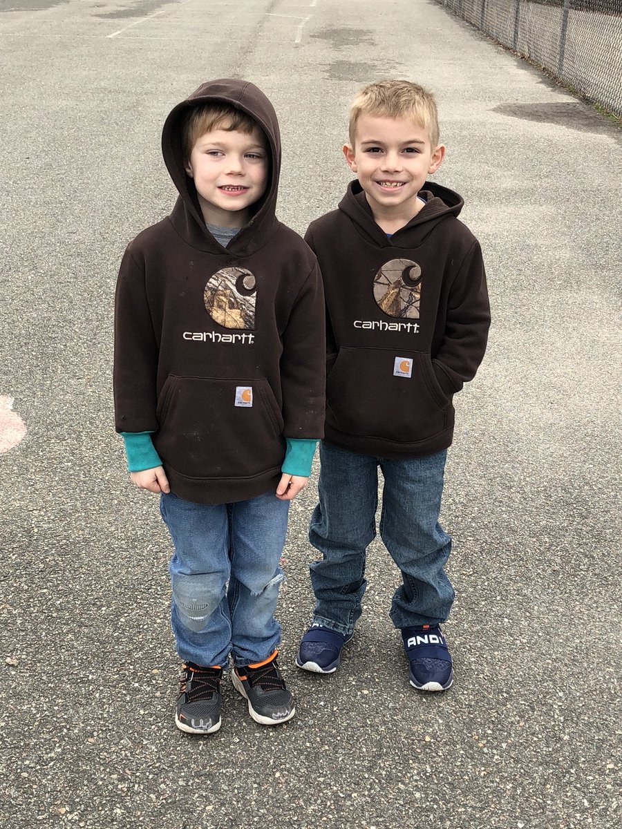 Twinning at recess! 😊😊<a href="/CrenshawCards/">Crenshaw Elementary</a>