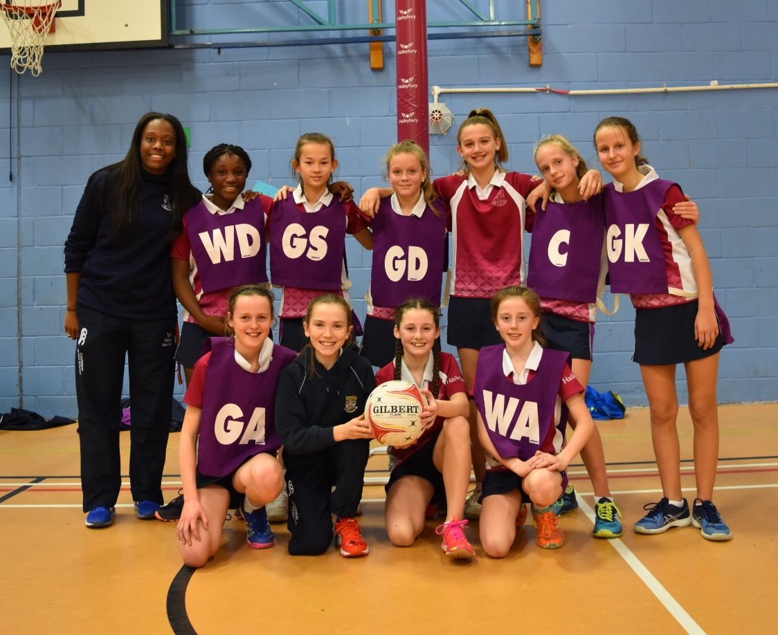 The U12s are through to the next round of the <a href="/sistersnsport/">Sisters n Sport</a> cup after a 25-16 win against <a href="/PutneyHighSport/">PUTNEY HIGH SPORT</a>.

Semi-finals here we come.

#top4
#hbynetball 
🏐🏐